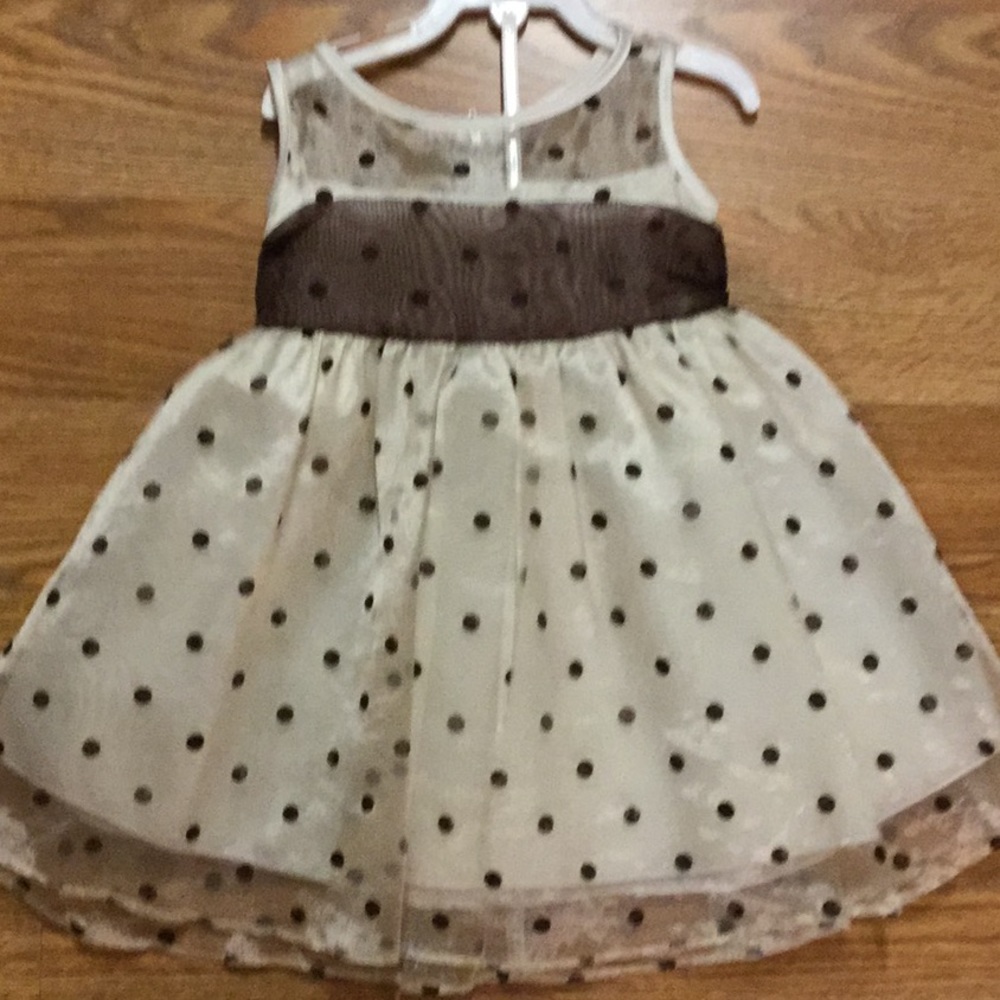 Girl’s dress
